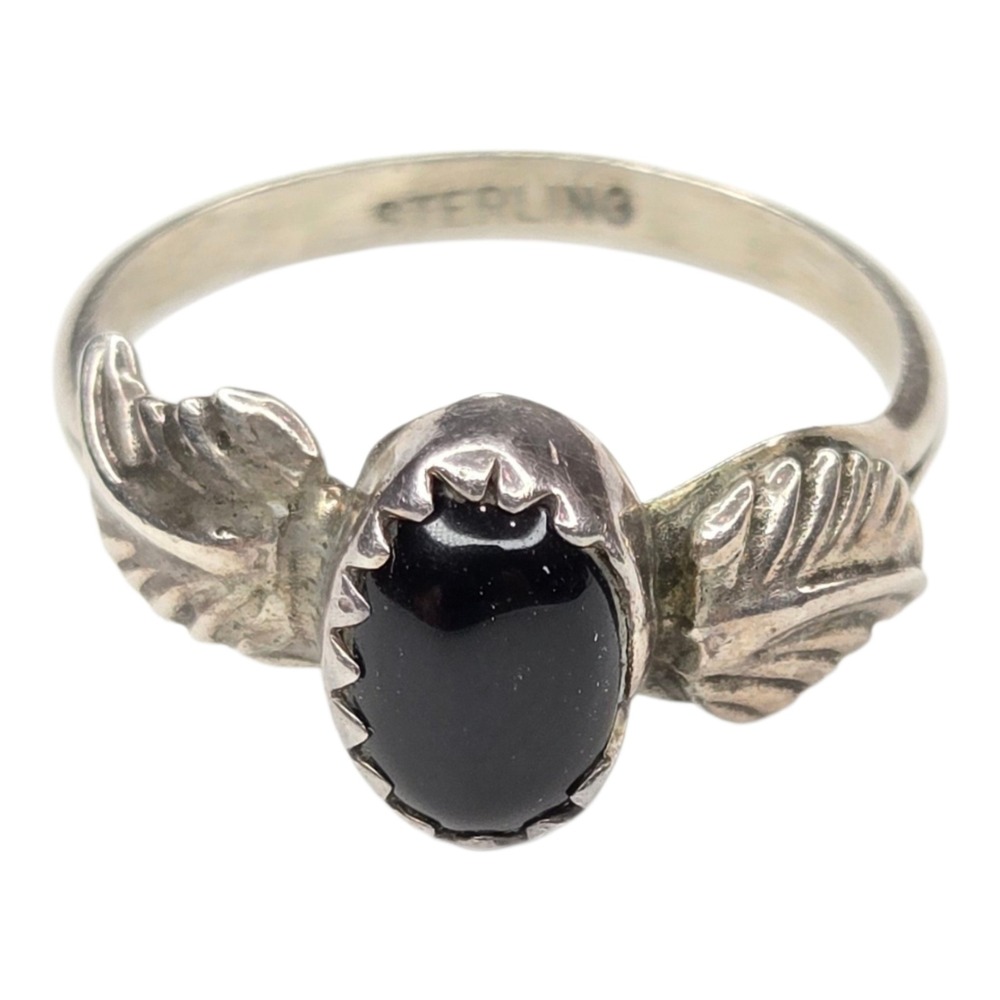 Vintage Ring Sterling Silver 925 Size 4.5 Black Onyx Leaf Motif Southwestern‎